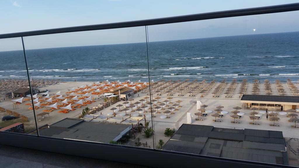 Bluemarina Apartamente Мамая Екстериор снимка