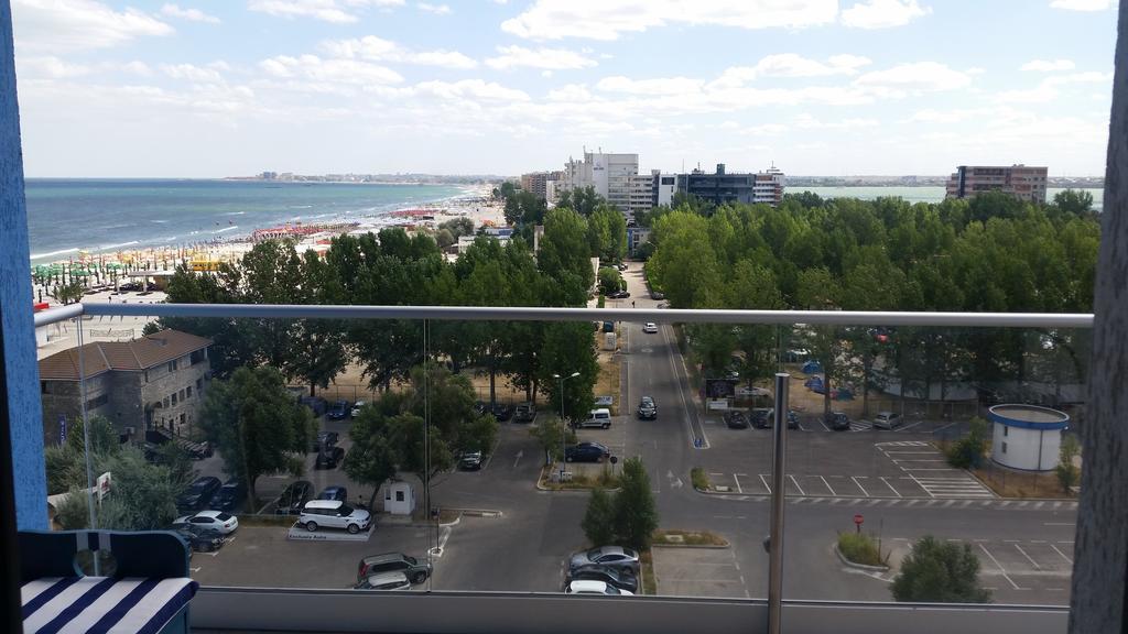 Bluemarina Apartamente Мамая Екстериор снимка
