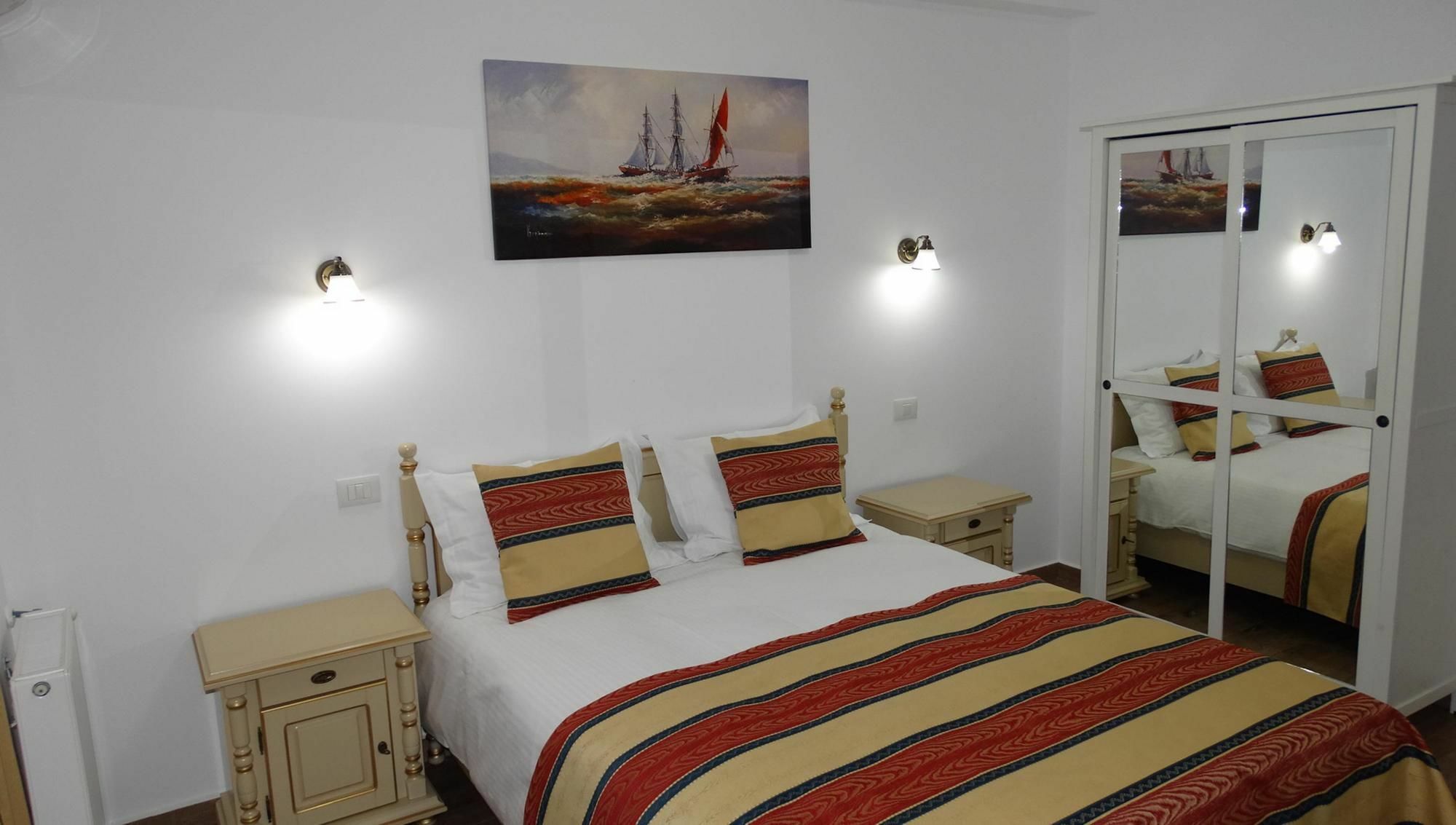Bluemarina Apartamente Мамая Екстериор снимка
