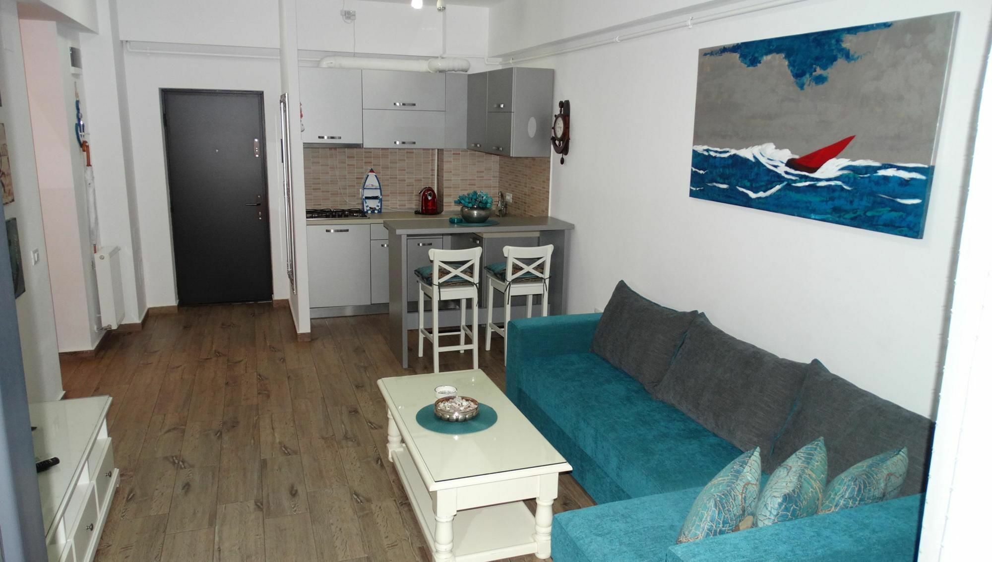 Bluemarina Apartamente Мамая Екстериор снимка