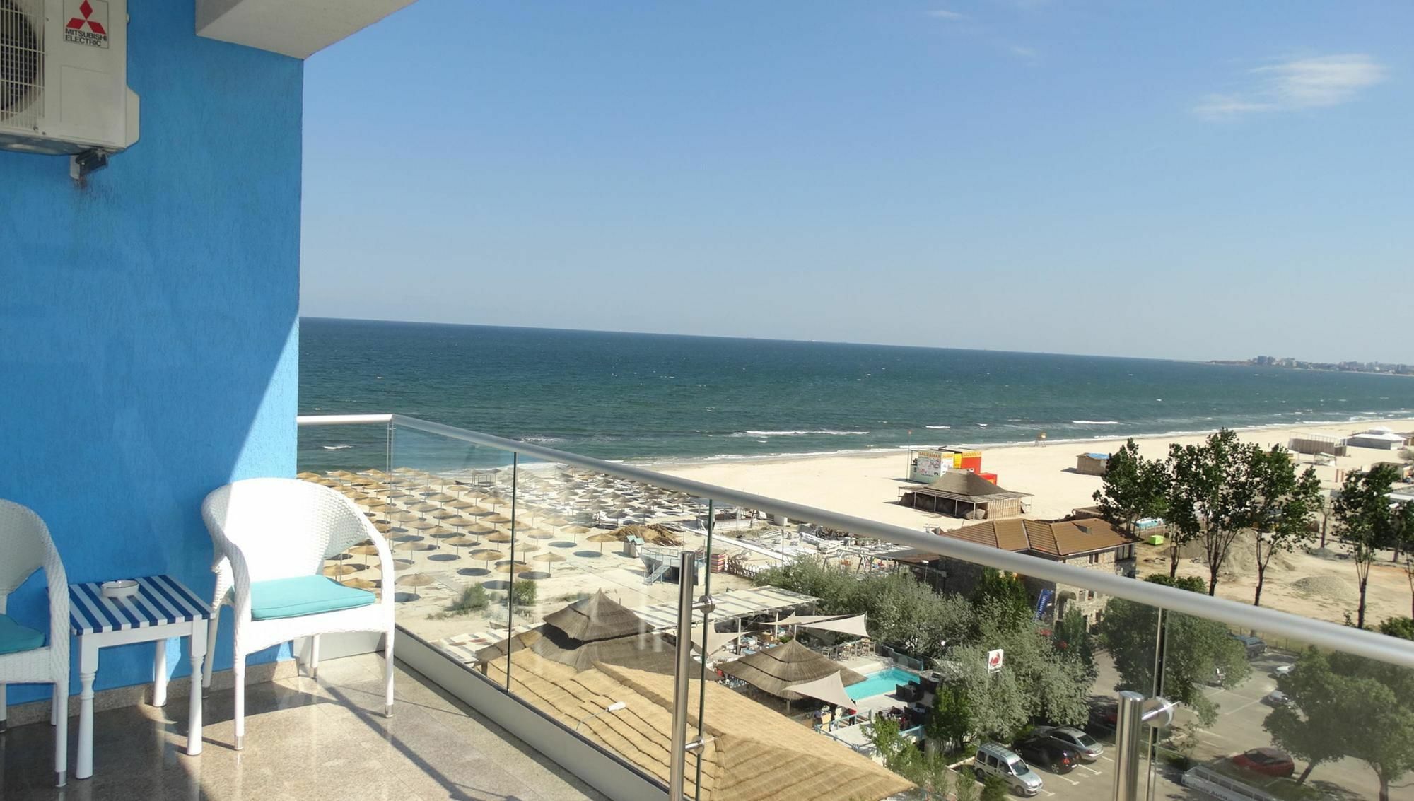 Bluemarina Apartamente Мамая Екстериор снимка