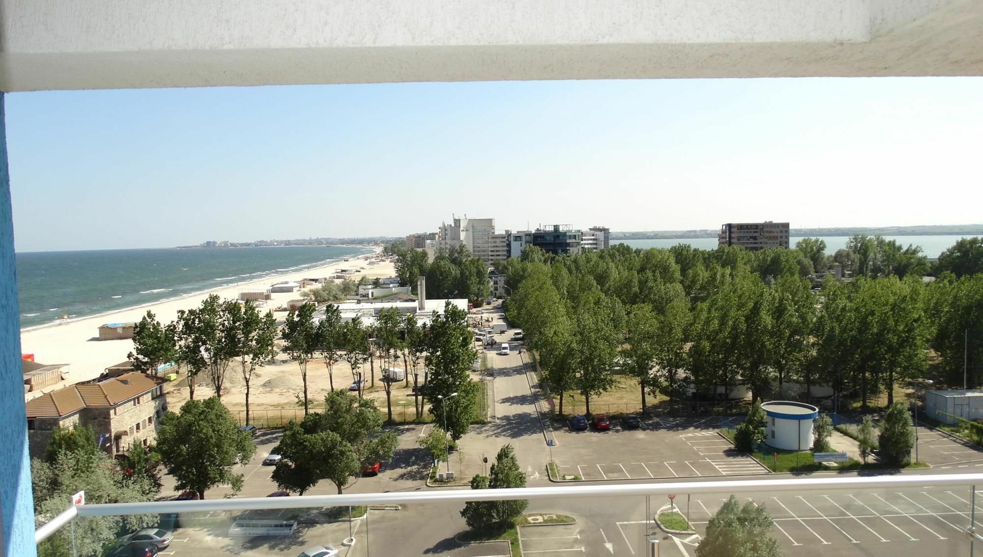 Bluemarina Apartamente Мамая Екстериор снимка