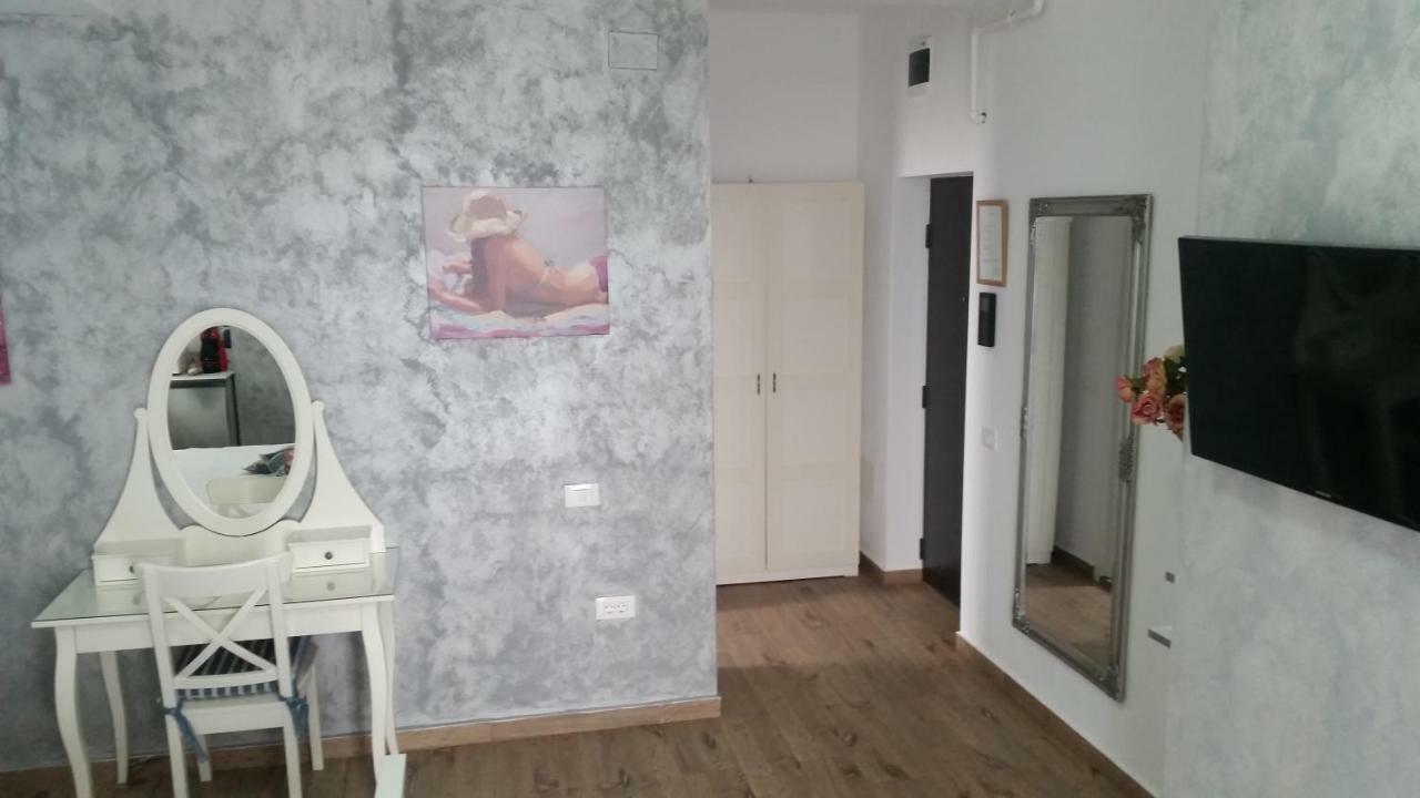 Bluemarina Apartamente Мамая Екстериор снимка