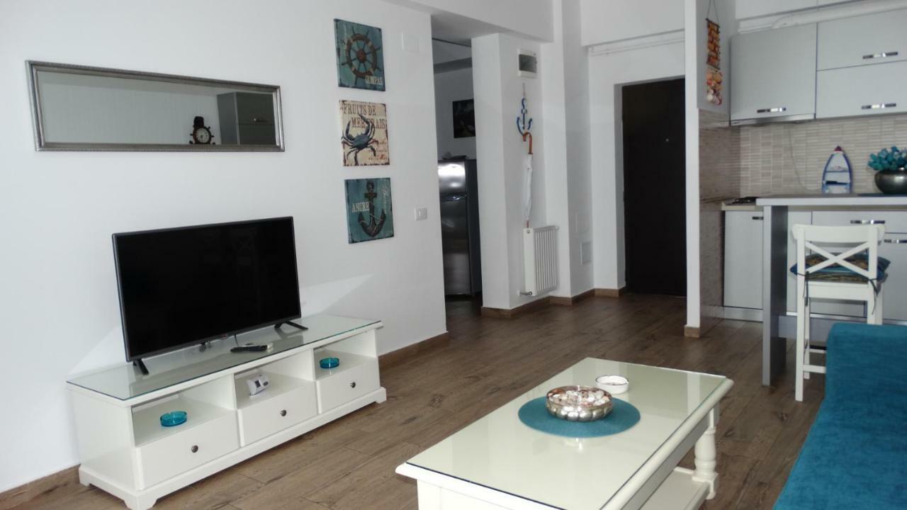 Bluemarina Apartamente Мамая Екстериор снимка
