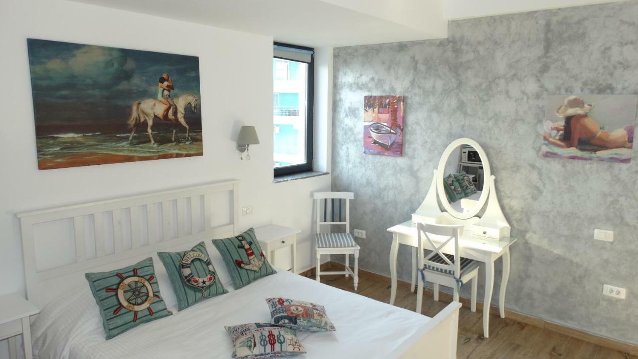Bluemarina Apartamente Мамая Екстериор снимка