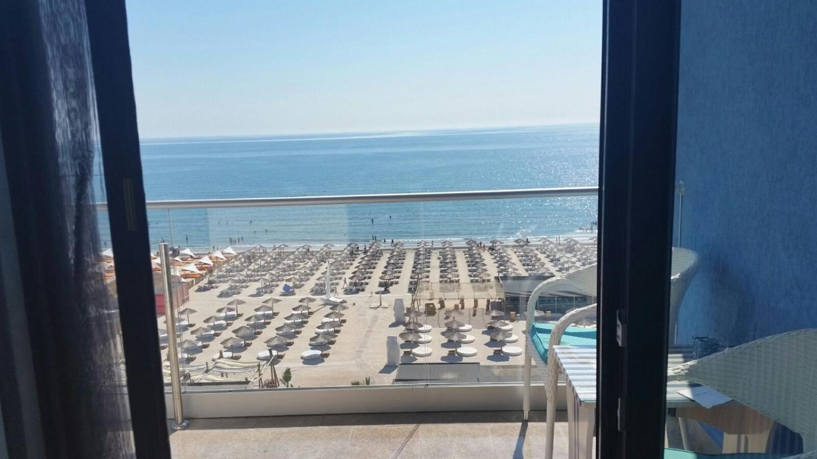 Bluemarina Apartamente Мамая Екстериор снимка
